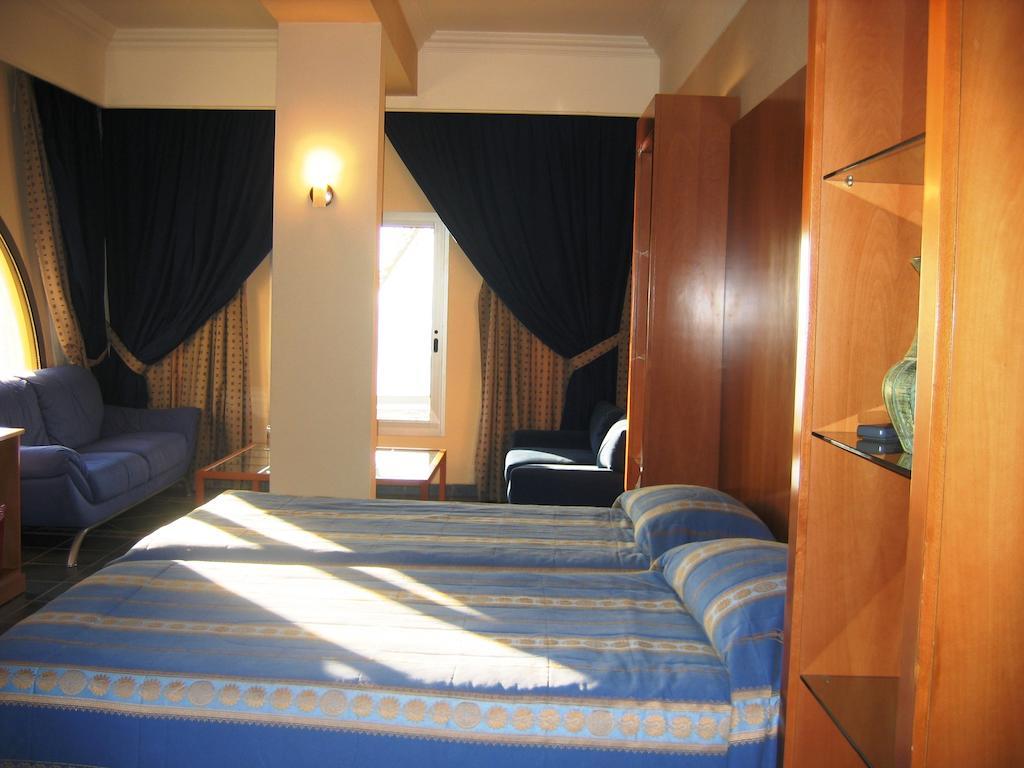 The Four Stars Hotel And Beach Resort Jounieh Room photo