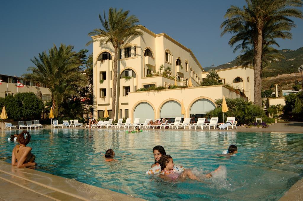 The Four Stars Hotel And Beach Resort Jounieh Exterior photo