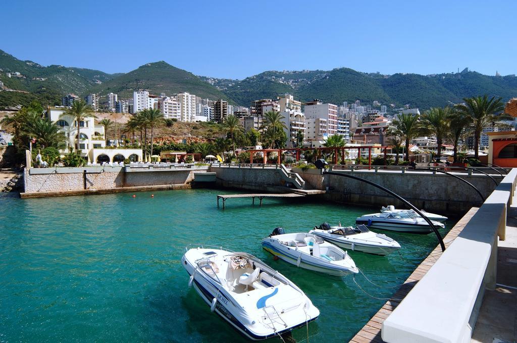 The Four Stars Hotel And Beach Resort Jounieh Exterior photo