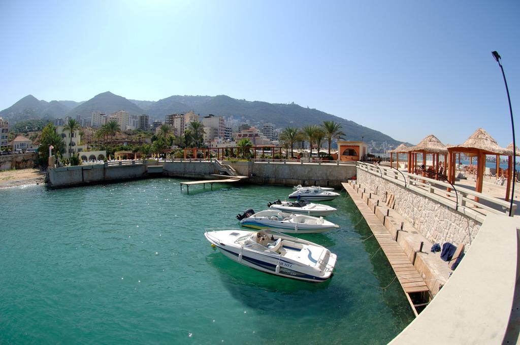 The Four Stars Hotel And Beach Resort Jounieh Exterior photo