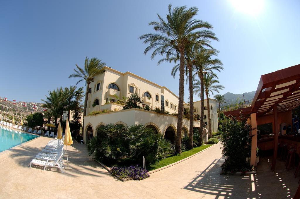 The Four Stars Hotel And Beach Resort Jounieh Exterior photo